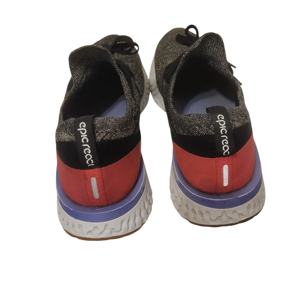 Nike‎ Black and Gray Athletic Shoes